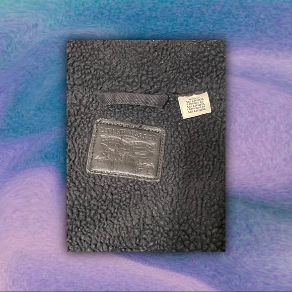 ♥︎ Levi’s Ex-Boyfriend Trucker Jacket ♥︎ - Picture 5 of 6